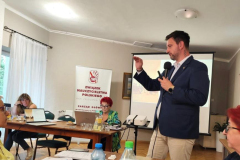 9749