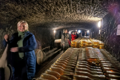 9627